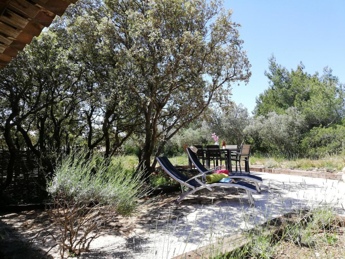 Les Garrigues de la Vallée des Baux Paradou Exterior foto