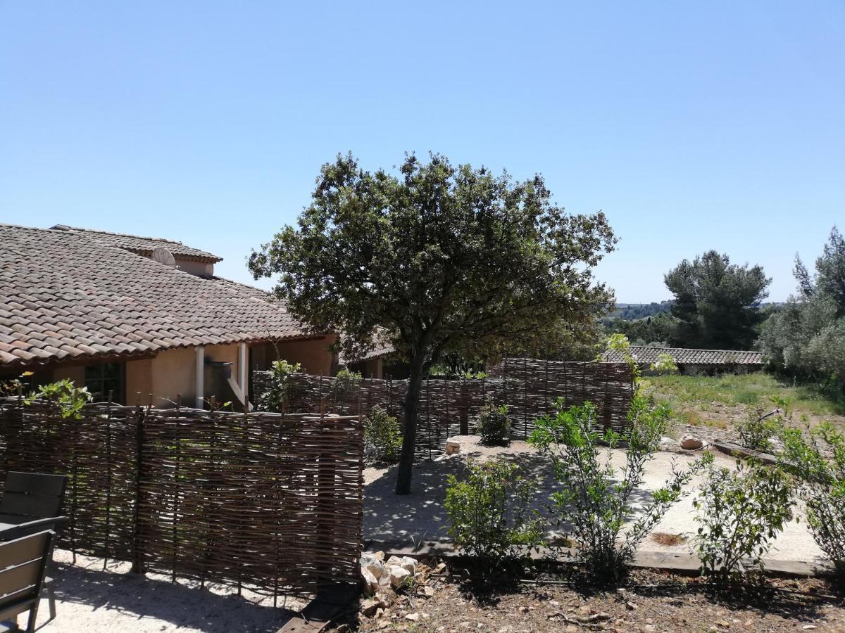 Les Garrigues de la Vallée des Baux Paradou Exterior foto