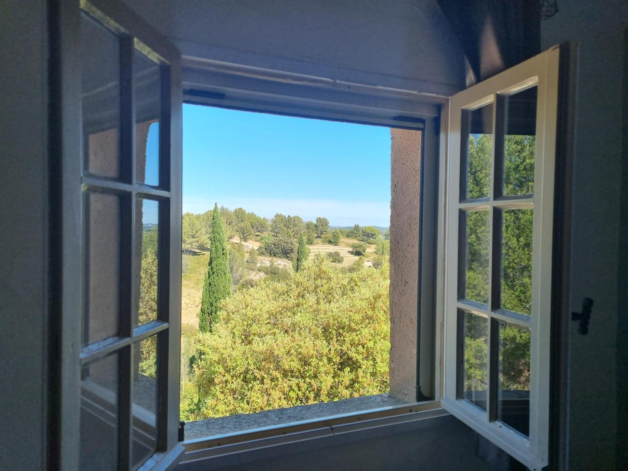 Les Garrigues de la Vallée des Baux Paradou Exterior foto