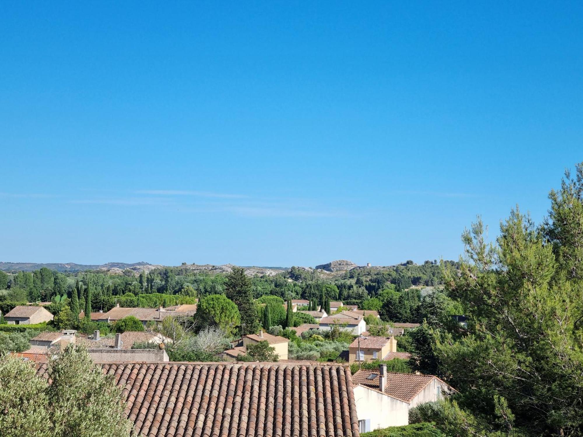 Les Garrigues de la Vallée des Baux Paradou Exterior foto