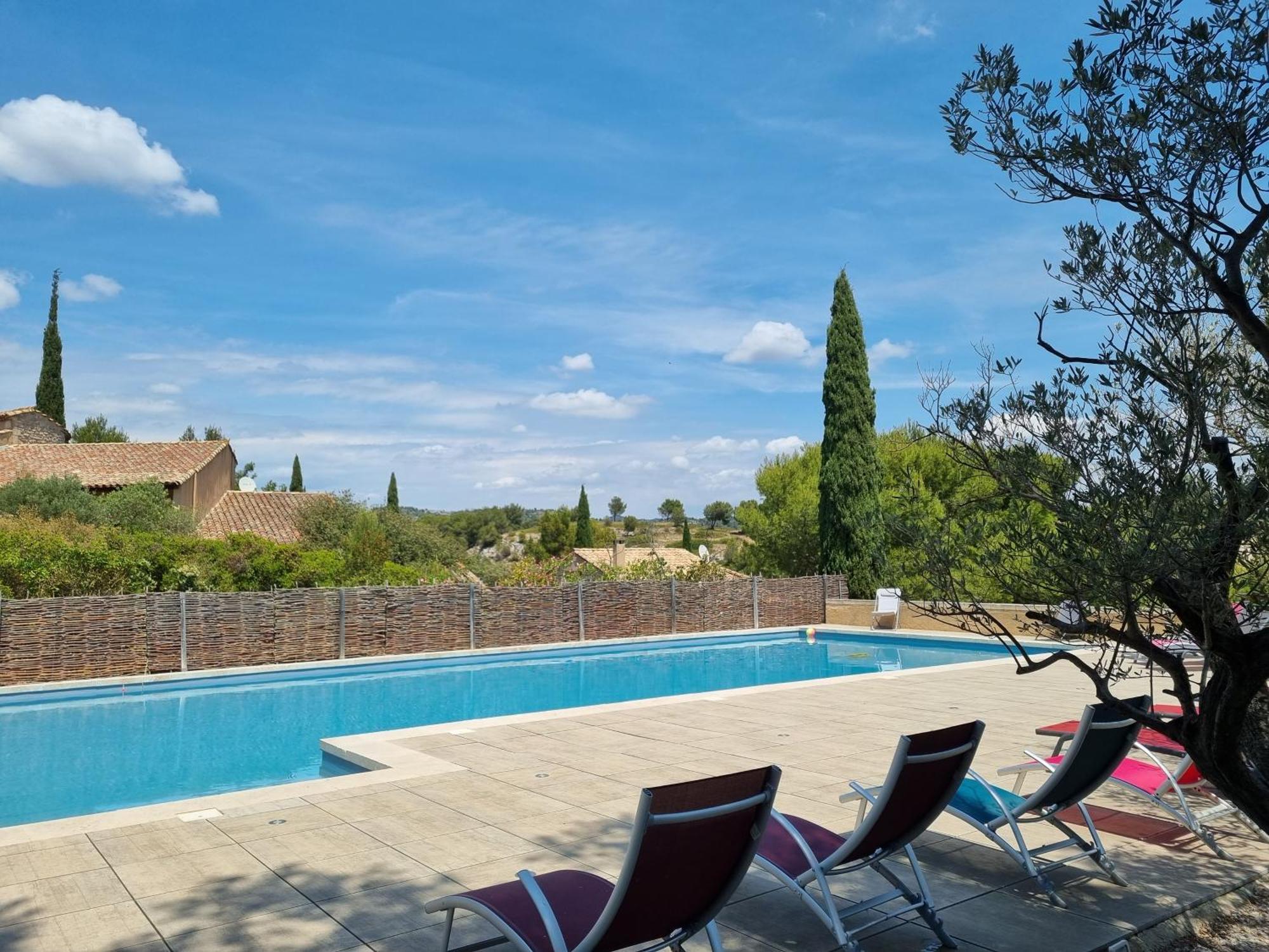 Les Garrigues de la Vallée des Baux Paradou Exterior foto