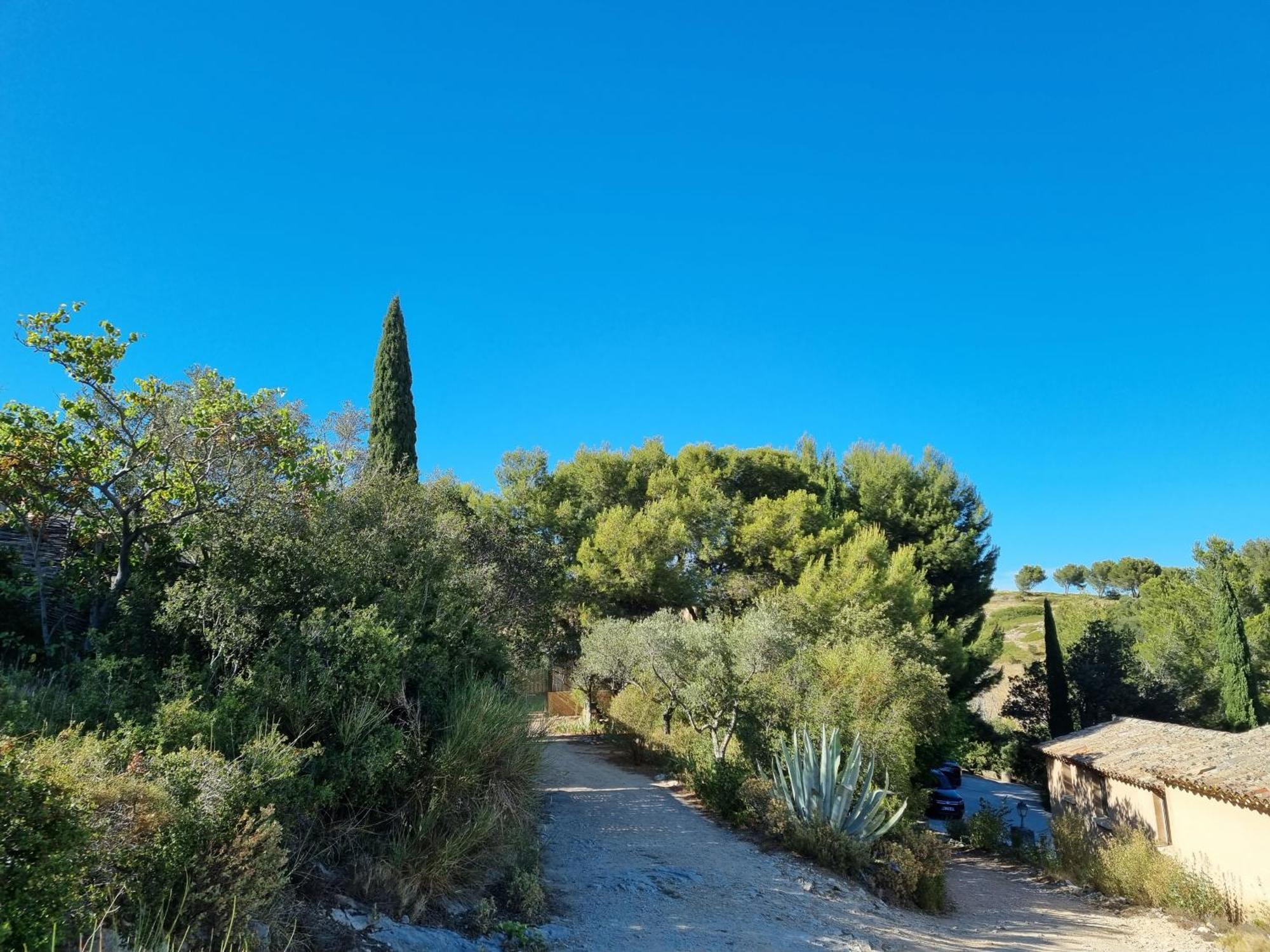 Les Garrigues de la Vallée des Baux Paradou Exterior foto