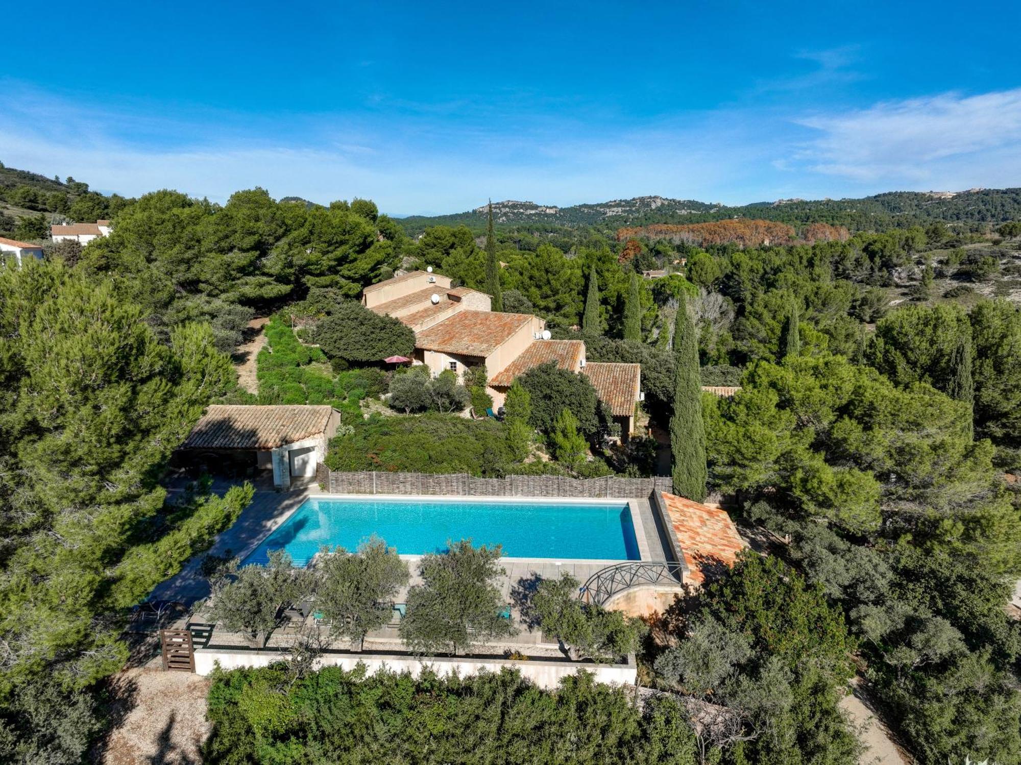 Les Garrigues de la Vallée des Baux Paradou Exterior foto