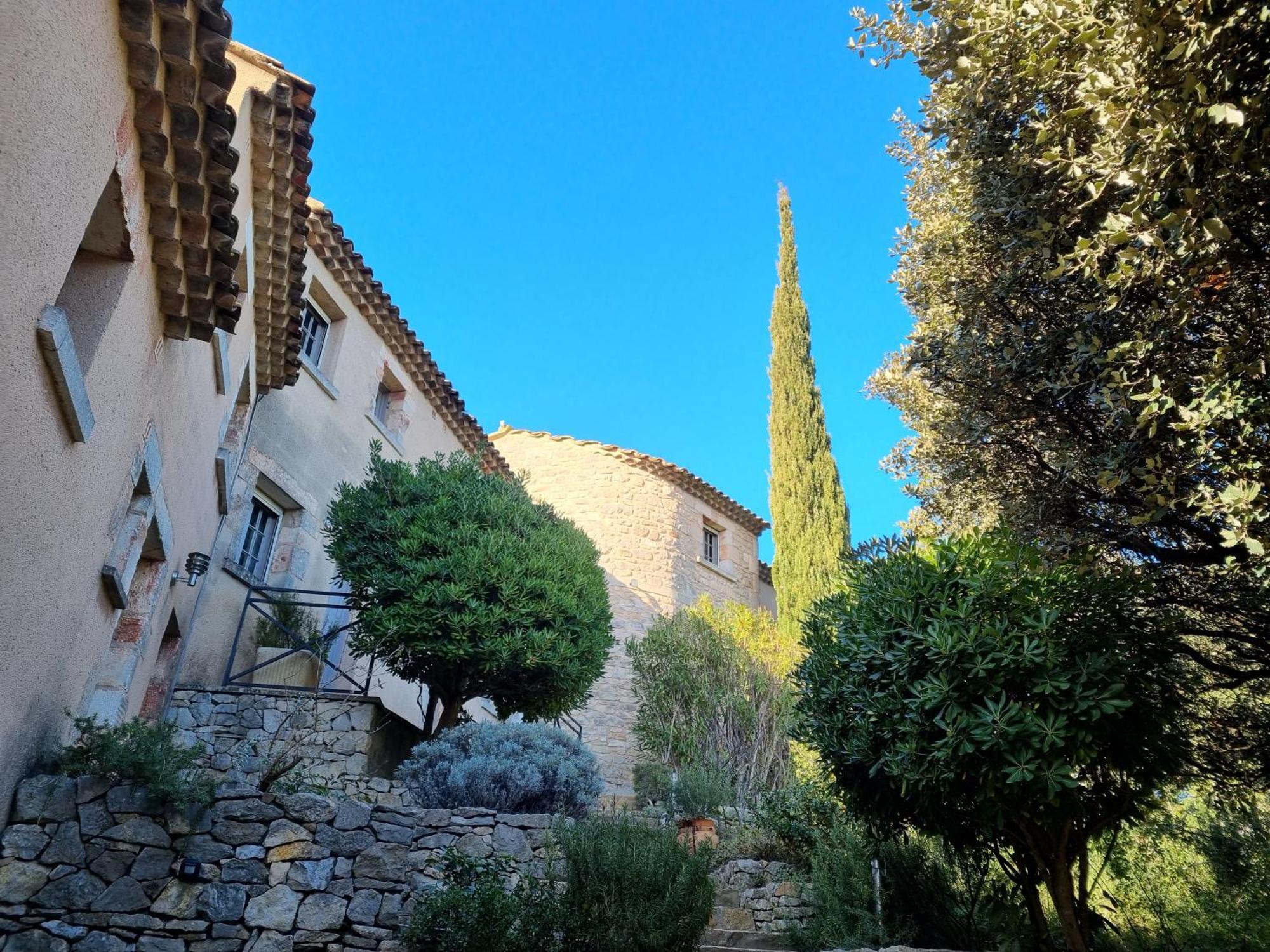 Les Garrigues de la Vallée des Baux Paradou Exterior foto